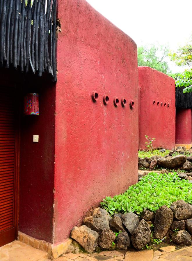 Amboseli Serena Lodge
