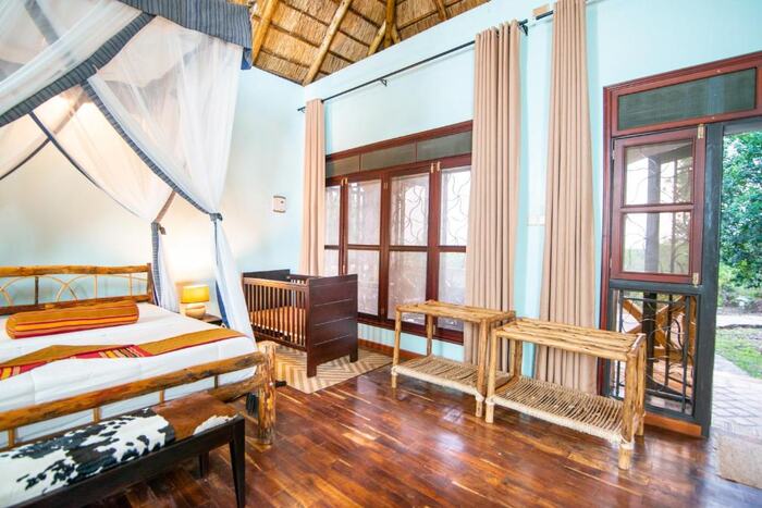 Buffalo Safari Lodge