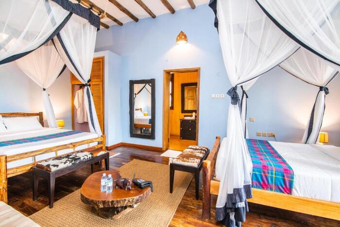 Buffalo Safari Lodge