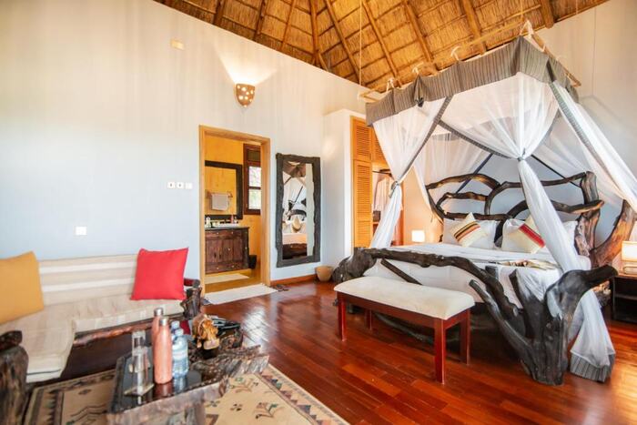 Buffalo Safari Lodge