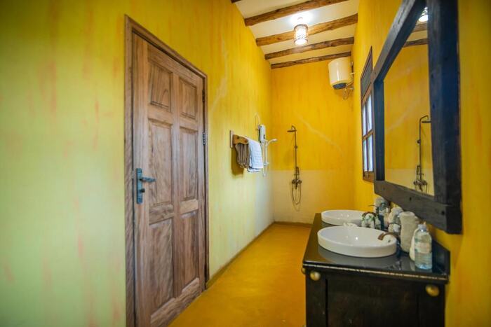 Buffalo Safari Lodge