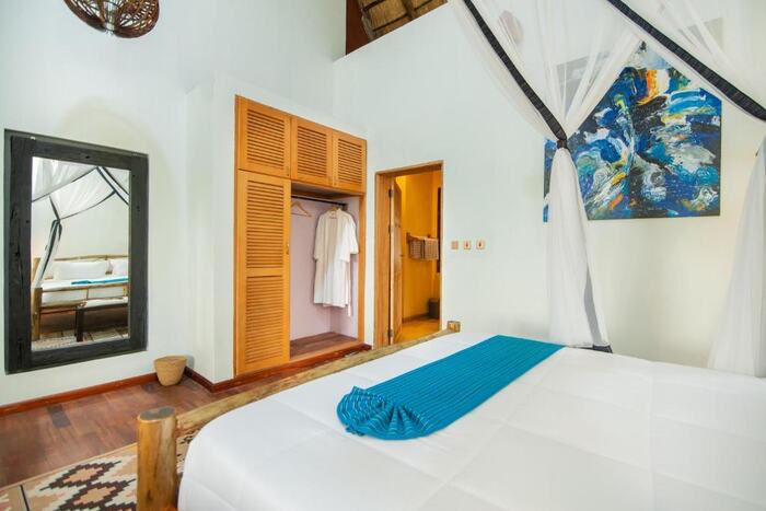 Buffalo Safari Lodge