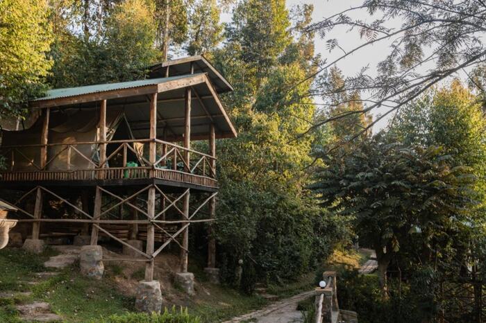 Bunyonyi Overland Resort