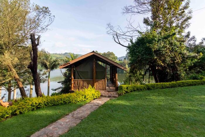 Bunyonyi Overland Resort
