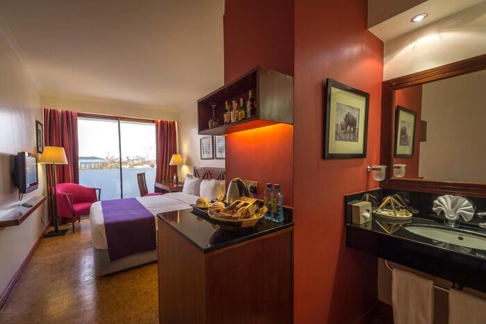Ole Sereni Hotel